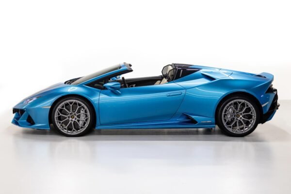 Lamborghini Huracan Evo Coupe - Image 4